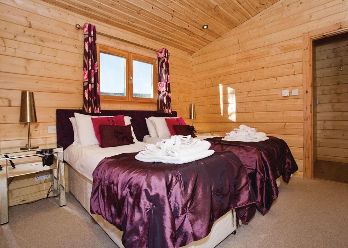 Dacre Lakeside Park Hotel Brandesburton Esterno foto