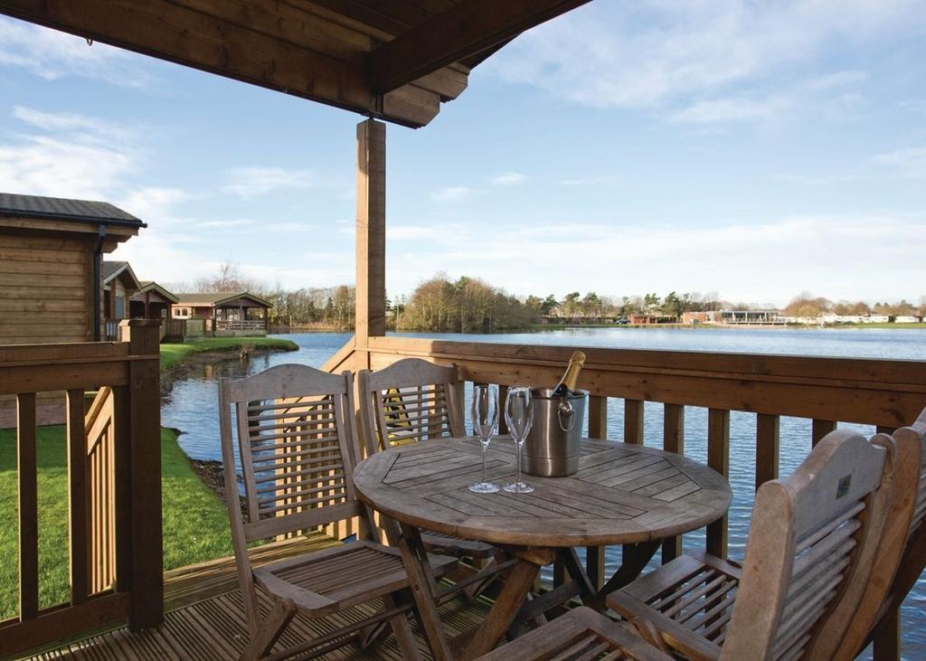 Dacre Lakeside Park Hotel Brandesburton Esterno foto