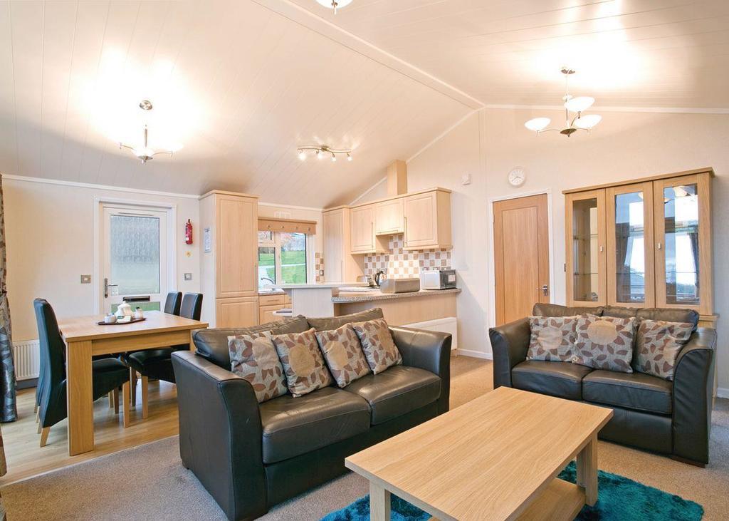 Dacre Lakeside Park Hotel Brandesburton Esterno foto