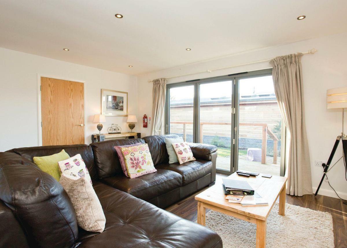 Dacre Lakeside Park Hotel Brandesburton Esterno foto
